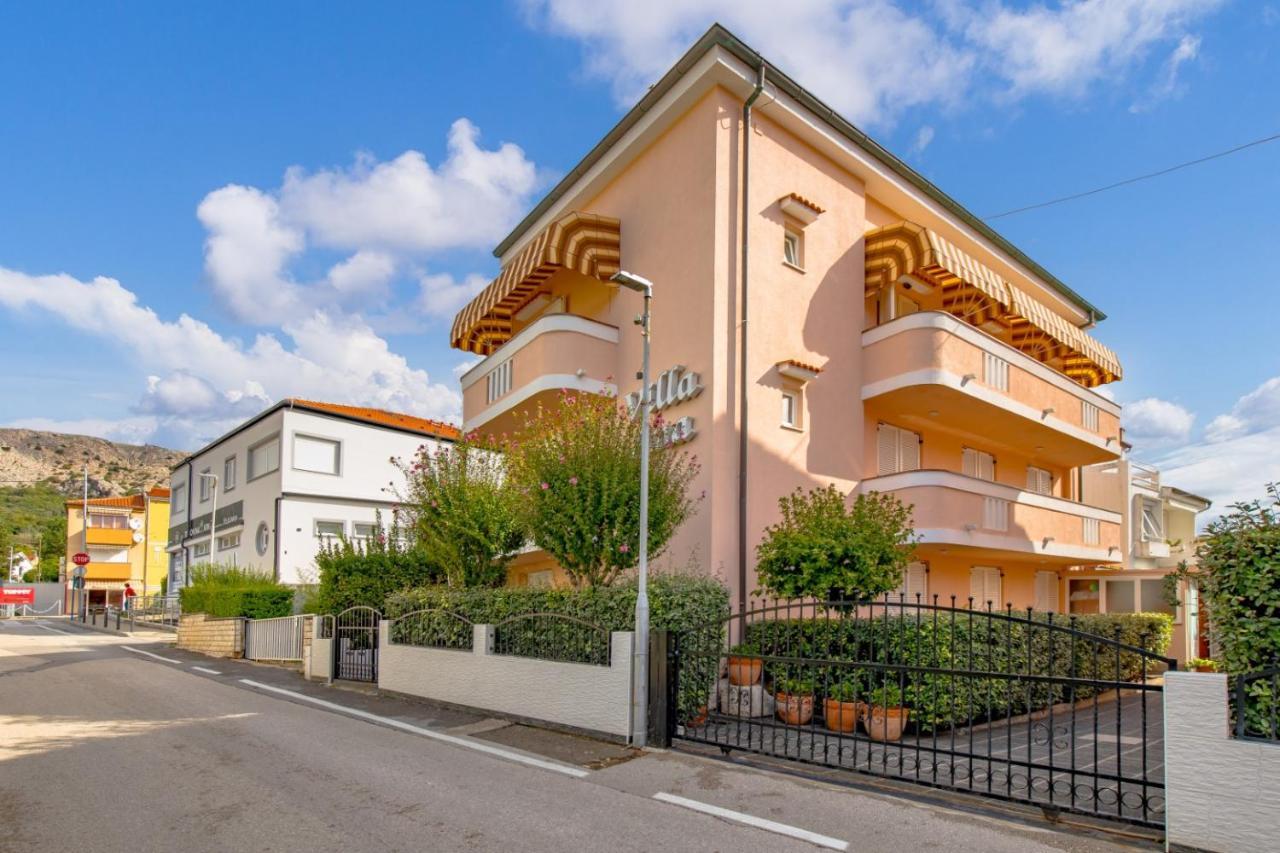 Guest House Ana 巴斯卡 外观 照片